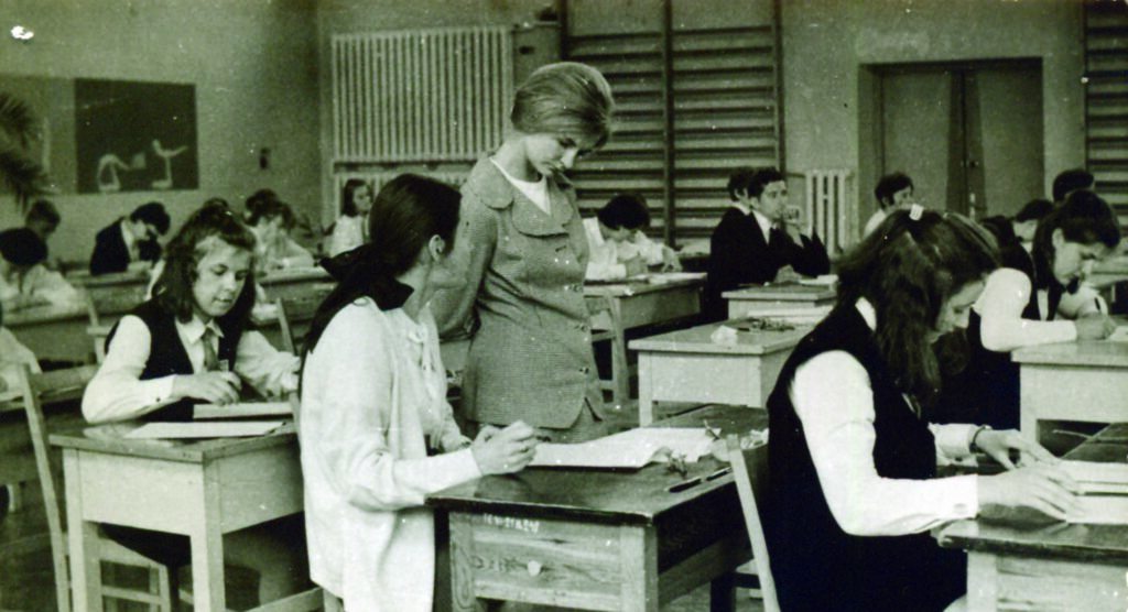 Teresa Majteles-Sulmowska - członek komisji egzaminu dojrzałości - 1970